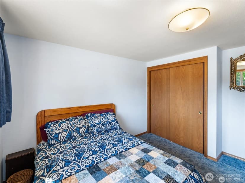 Property photo for 1205 S Walnut Street, Burlington photo 27