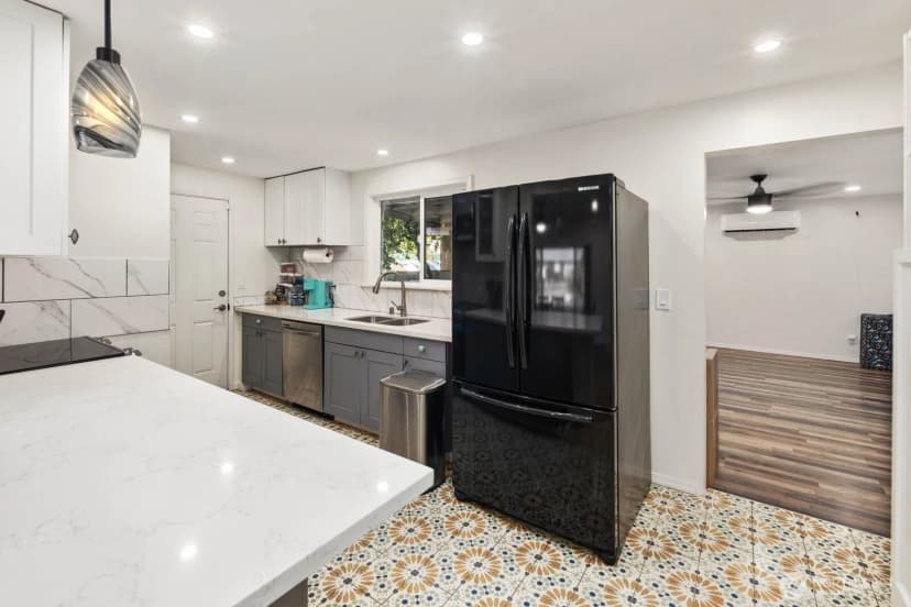 Property photo for 9808 Lawndale Avenue Sw, Lakewood photo 19