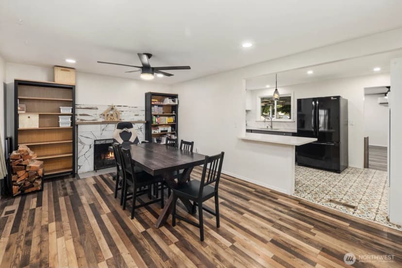 Property photo for 9808 Lawndale Avenue Sw, Lakewood photo 15