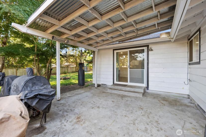 Property photo for 9808 Lawndale Avenue Sw, Lakewood photo 34