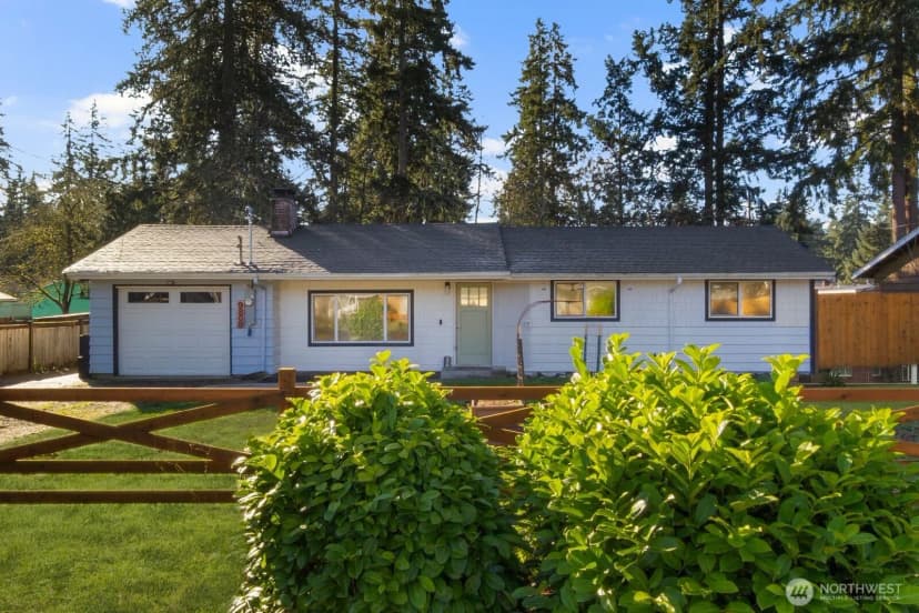 Property photo for 9808 Lawndale Avenue Sw, Lakewood