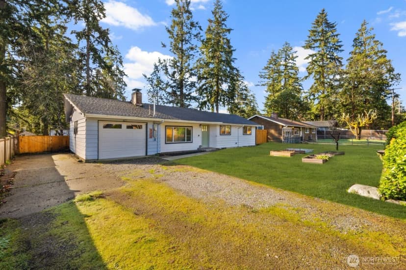 Property photo for 9808 Lawndale Avenue Sw, Lakewood photo 8