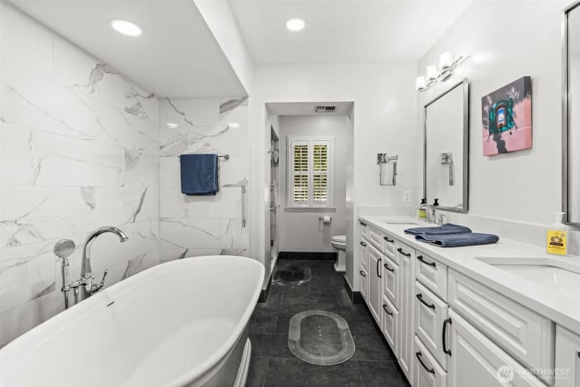 Property photo for 11309 Clovercrest Drive Sw, Lakewood photo 26