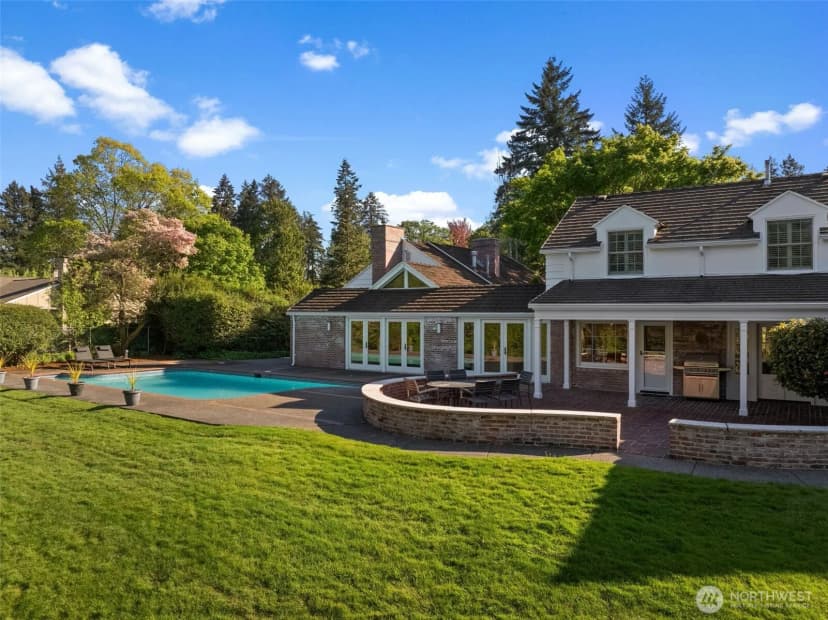 Property photo for 11309 Clovercrest Drive Sw, Lakewood photo 7