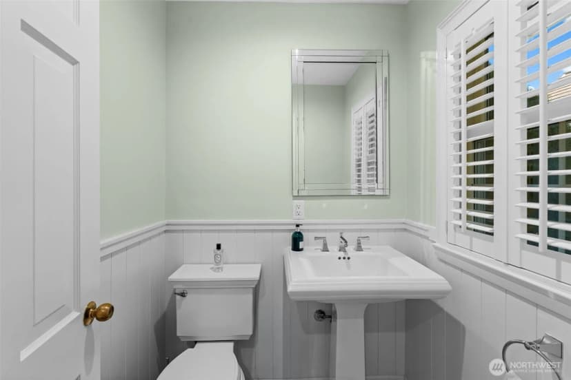 Property photo for 11309 Clovercrest Drive Sw, Lakewood photo 19