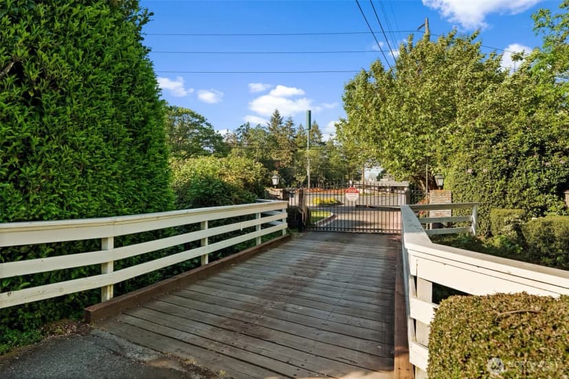 Property photo for 11309 Clovercrest Drive Sw, Lakewood photo 37