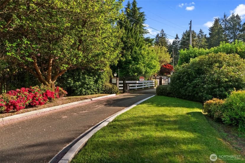 Property photo for 11309 Clovercrest Drive Sw, Lakewood photo 38