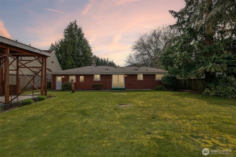 Property photo for 430 Se Andrews Street, Issaquah photo 2