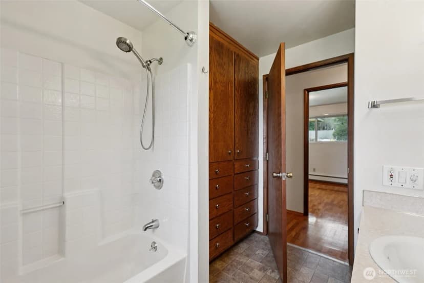Property photo for 430 Se Andrews Street, Issaquah photo 12