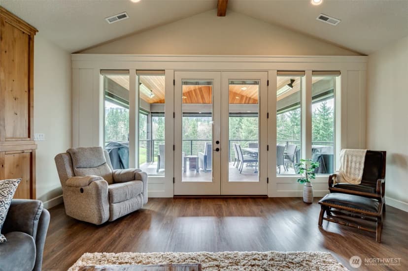 Property photo for 300 Cross Creek Road, Kelso photo 9