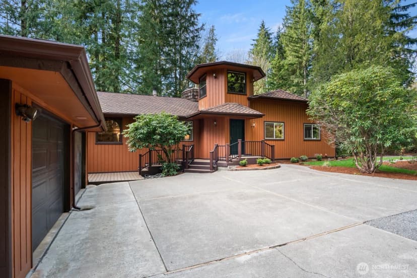 Property photo for 4817 288th Avenue Ne, Redmond photo 2