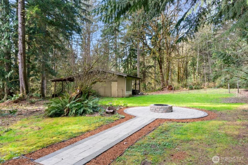 Property photo for 4817 288th Avenue Ne, Redmond photo 36