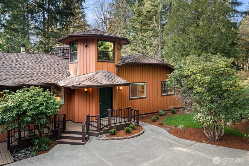 Property photo for 4817 288th Avenue Ne, Redmond photo 3
