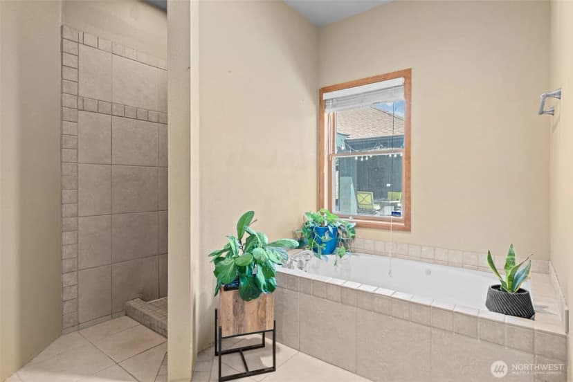 Property photo for 29512 28th Avenue E, Roy photo 22