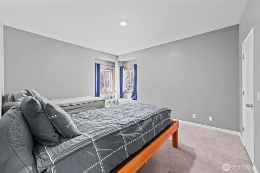 Property photo for 29512 28th Avenue E, Roy photo 23