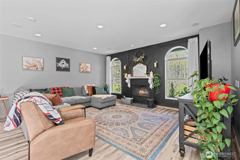Property photo for 29512 28th Avenue E, Roy photo 7
