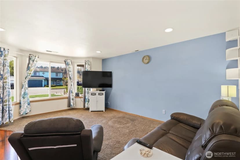 Property photo for 1316 Headley Avenue Nw, Orting photo 15