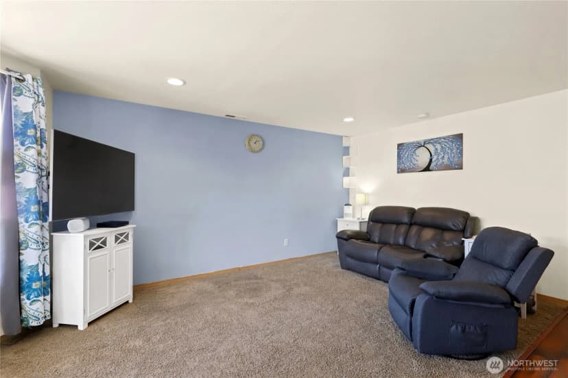 Property photo for 1316 Headley Avenue Nw, Orting photo 9