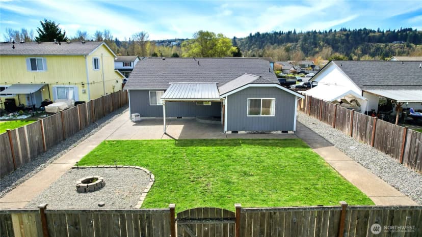 Property photo for 1316 Headley Avenue Nw, Orting photo 35