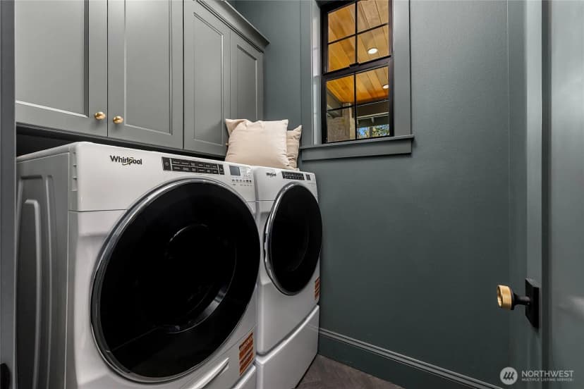 Property photo for 9473 Springwood Avenue Ne, Bainbridge Island photo 37