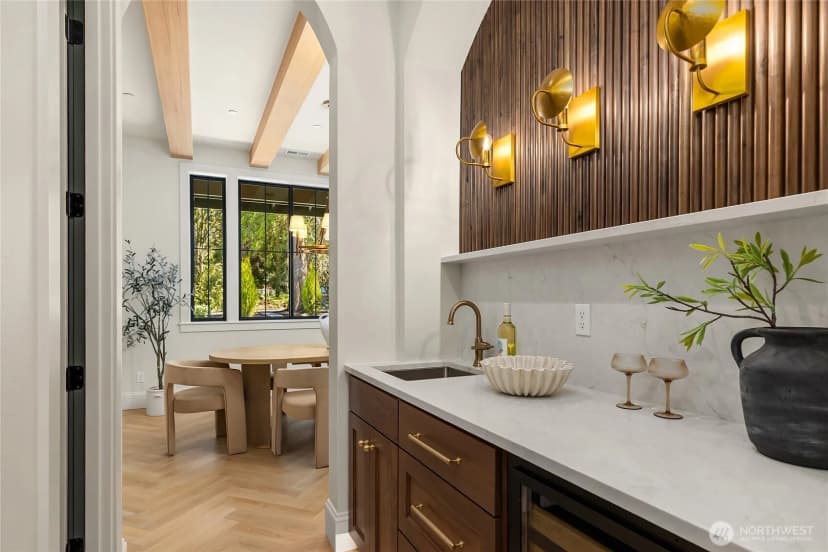 Property photo for 9473 Springwood Avenue Ne, Bainbridge Island photo 8
