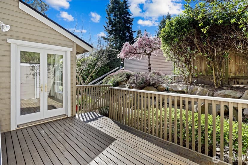 Property photo for 1230 101st Place Ne #1230, Bellevue photo 9