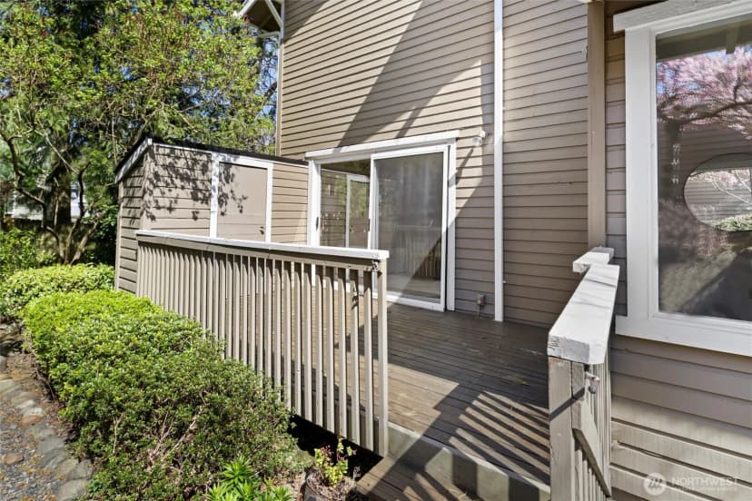 Property photo for 1230 101st Place Ne #1230, Bellevue photo 24