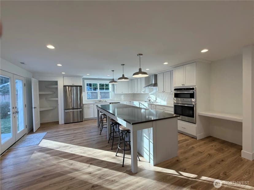 Property photo for 10125 115th Street Sw, Lakewood photo 13
