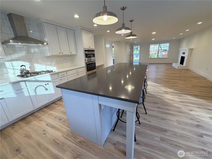 Property photo for 10125 115th Street Sw, Lakewood photo 12