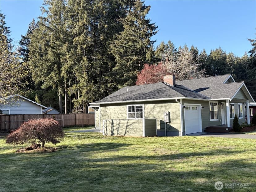 Property photo for 10125 115th Street Sw, Lakewood photo 3