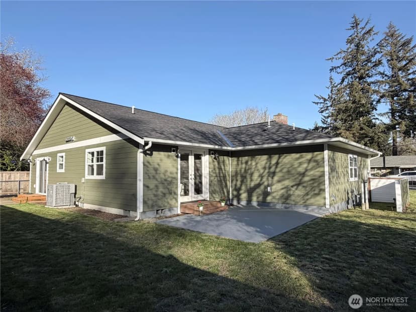 Property photo for 10125 115th Street Sw, Lakewood photo 7