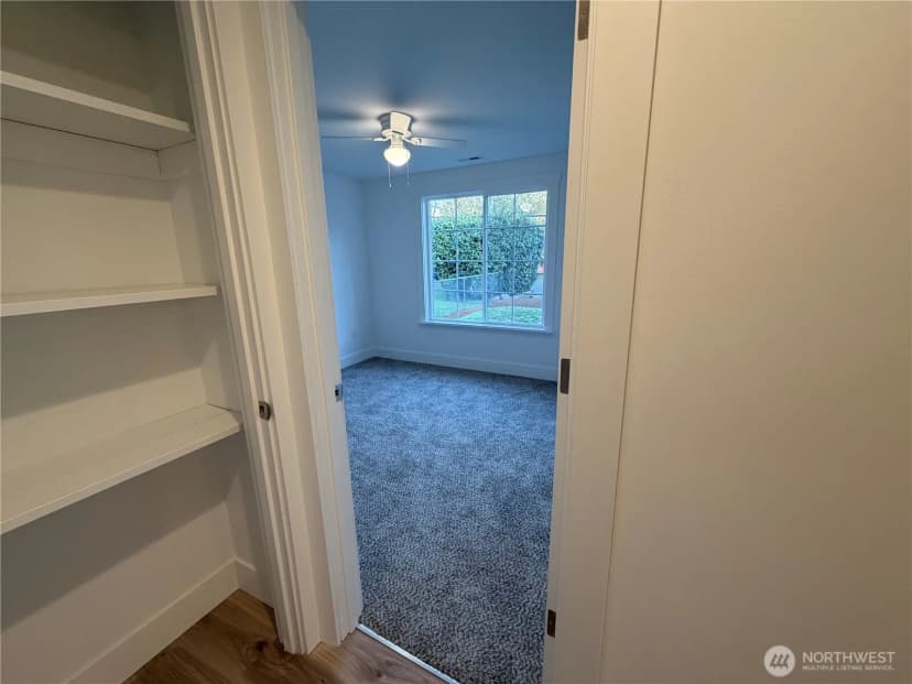 Property photo for 10125 115th Street Sw, Lakewood photo 21