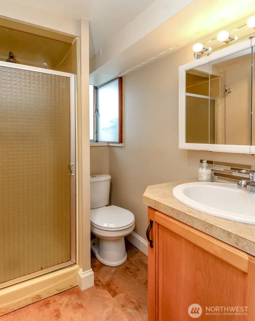 Property photo for 953 S Mountain View Avenue, Tacoma photo 29
