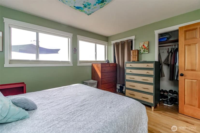 Property photo for 953 S Mountain View Avenue, Tacoma photo 25