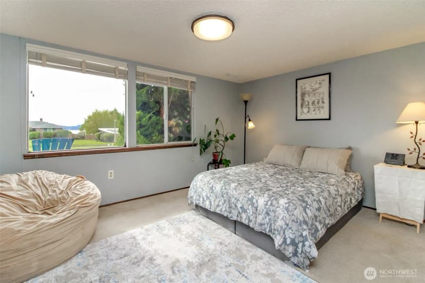 Property photo for 953 S Mountain View Avenue, Tacoma photo 30