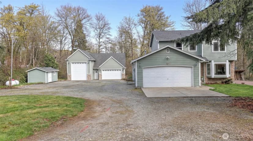Property photo for 16302 230th Avenue Se, Maple Valley photo 34