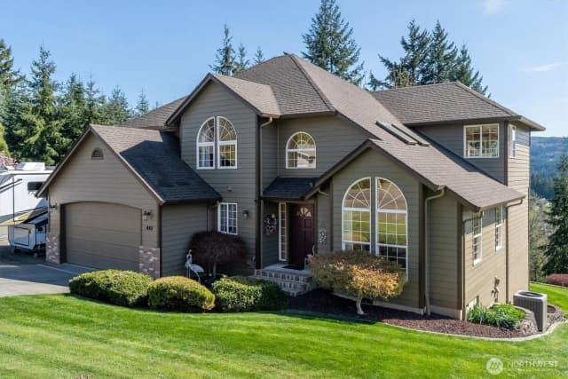 Property photo for 440 N Maple Hill Road, Kelso