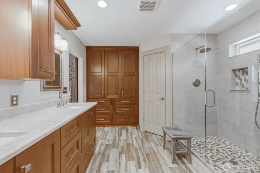 Property photo for 440 N Maple Hill Road, Kelso photo 16