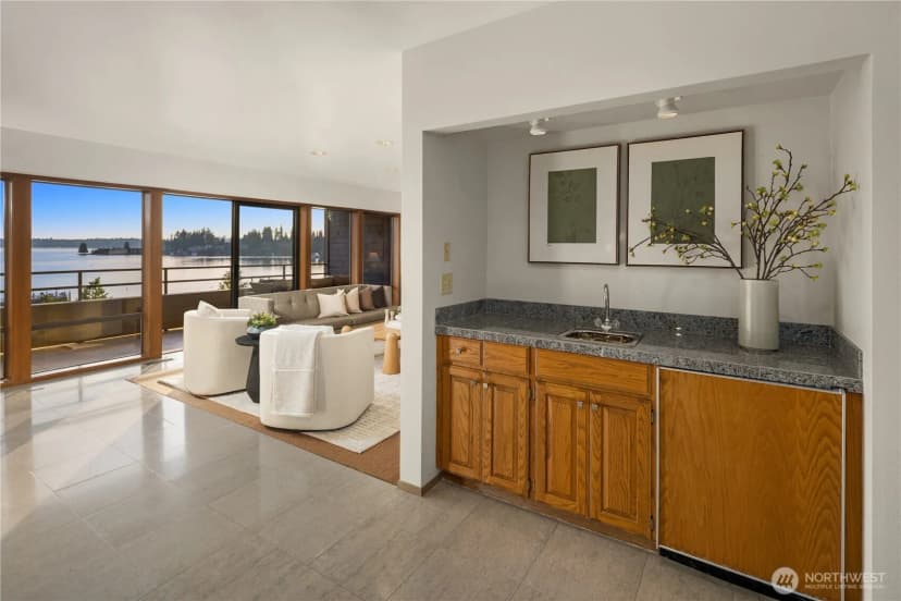 Property photo for 9903 Lake Washington Boulevard Ne #201, Bellevue photo 7