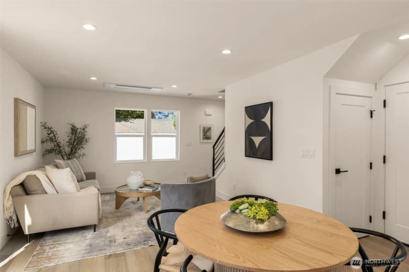 Property photo for 8109 34th Avenue Sw #b, Seattle photo 16