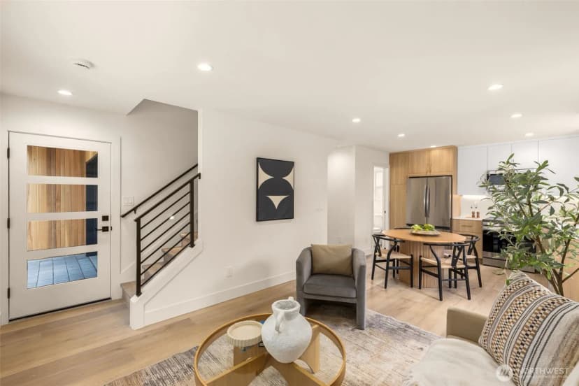 Property photo for 8109 34th Avenue Sw #b, Seattle photo 7