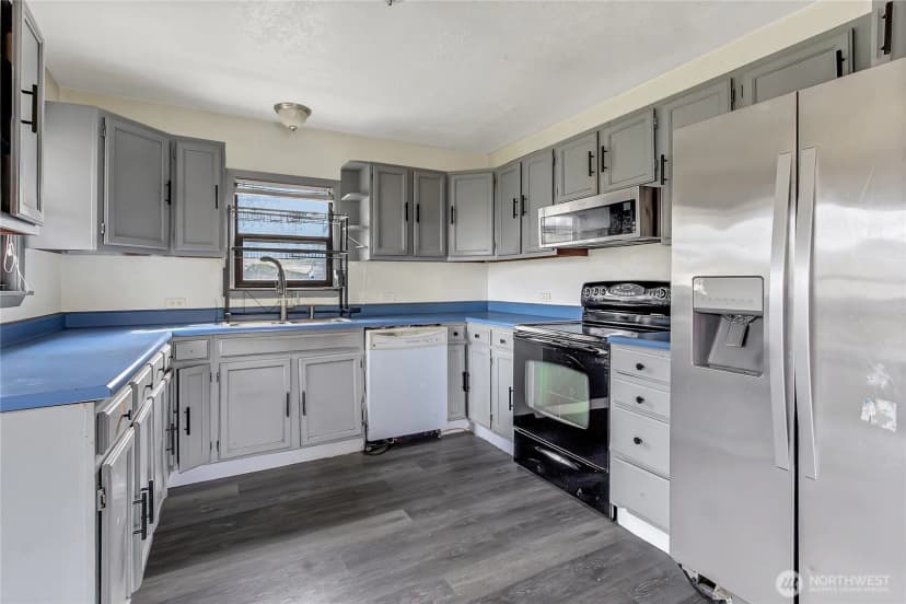 Property photo for 3207 83rd Street S, Lakewood photo 8