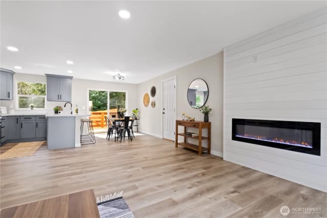 Property photo for 513 Ne Cottonwood Drive, Bremerton photo 5