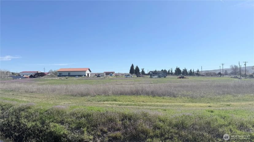 Property photo for 341 Wilson Road, Selah photo 9