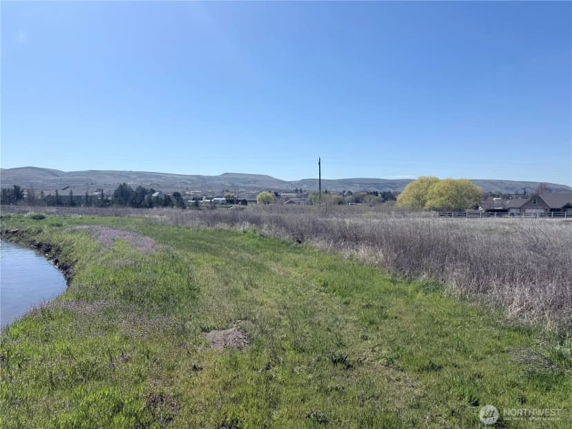 Property photo for 341 Wilson Road, Selah photo 17