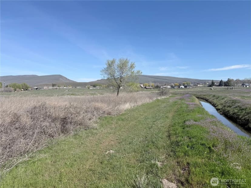 Property photo for 341 Wilson Road, Selah photo 13