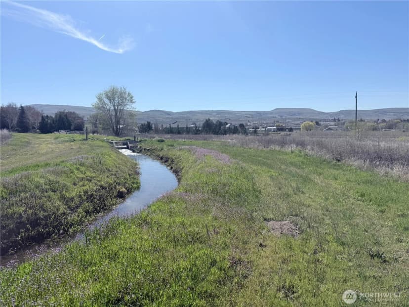 Property photo for 341 Wilson Road, Selah photo 19