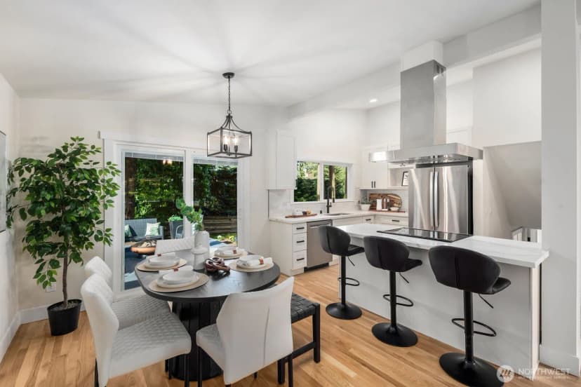 Property photo for 14240 Lake Hills Boulevard, Bellevue photo 14