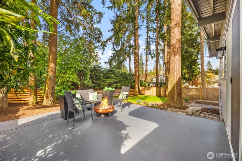 Property photo for 14240 Lake Hills Boulevard, Bellevue photo 28