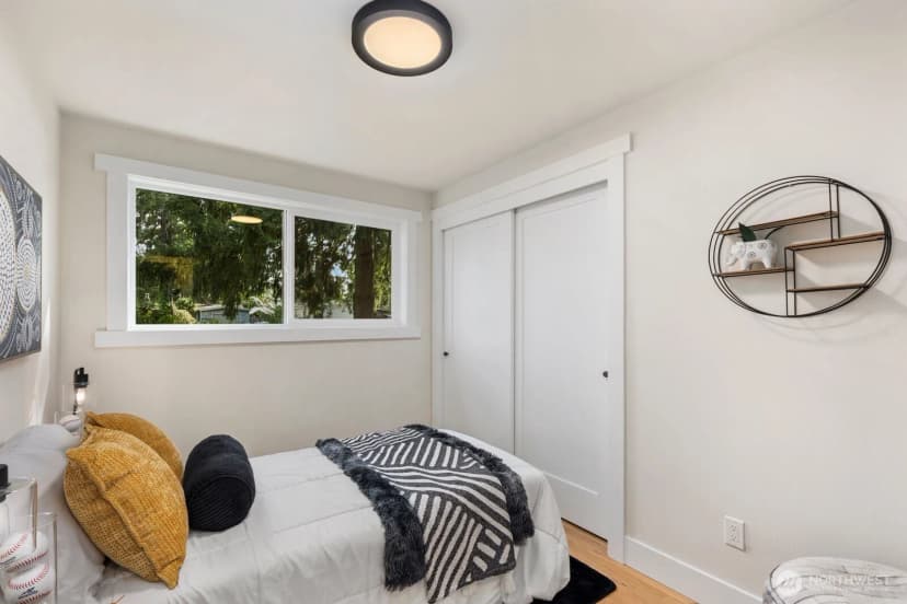 Property photo for 14240 Lake Hills Boulevard, Bellevue photo 21
